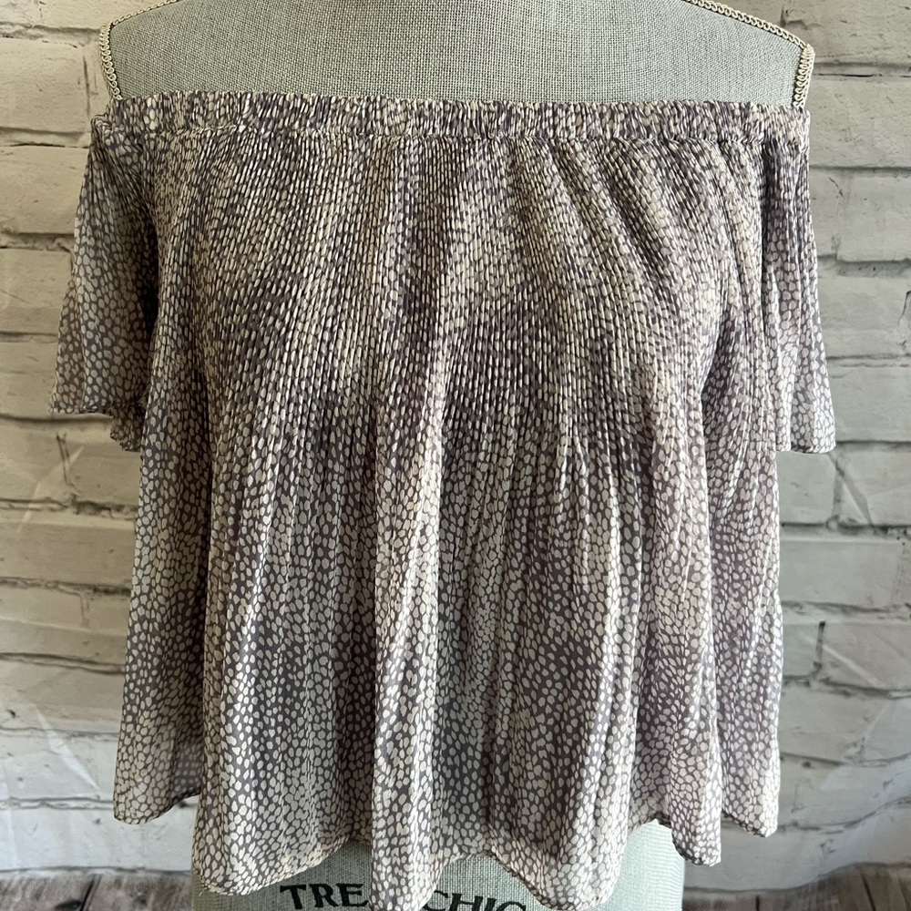 Storee off the shoulder flowy blouse purple and white size small